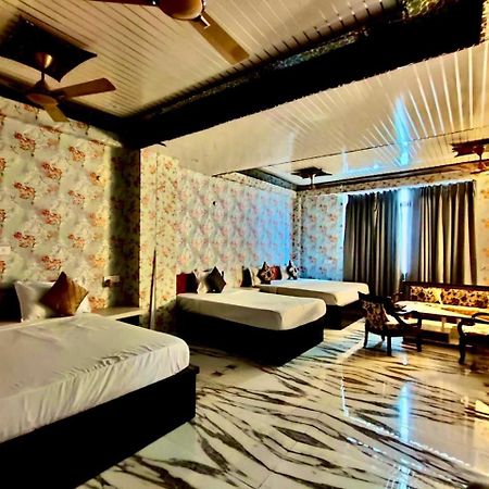 Hotel Vinayak Plaza Varanasi Ngoại thất bức ảnh