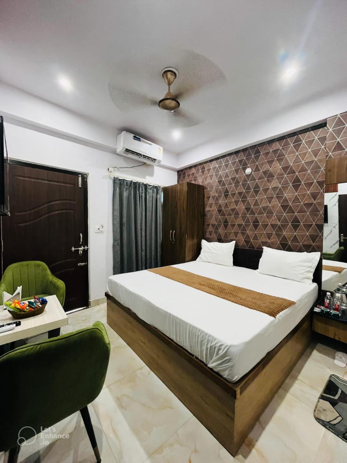 Hotel Vinayak Plaza Varanasi Ngoại thất bức ảnh
