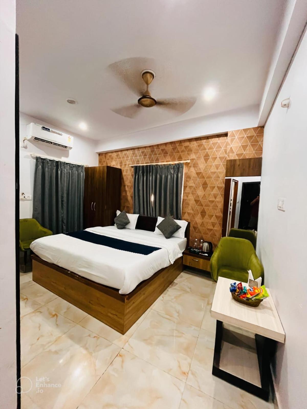 Hotel Vinayak Plaza Varanasi Ngoại thất bức ảnh