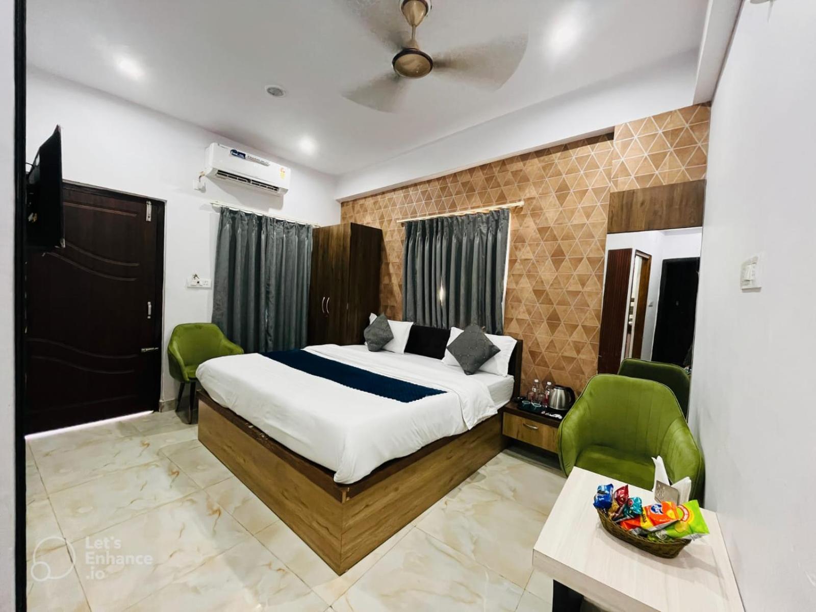 Hotel Vinayak Plaza Varanasi Ngoại thất bức ảnh