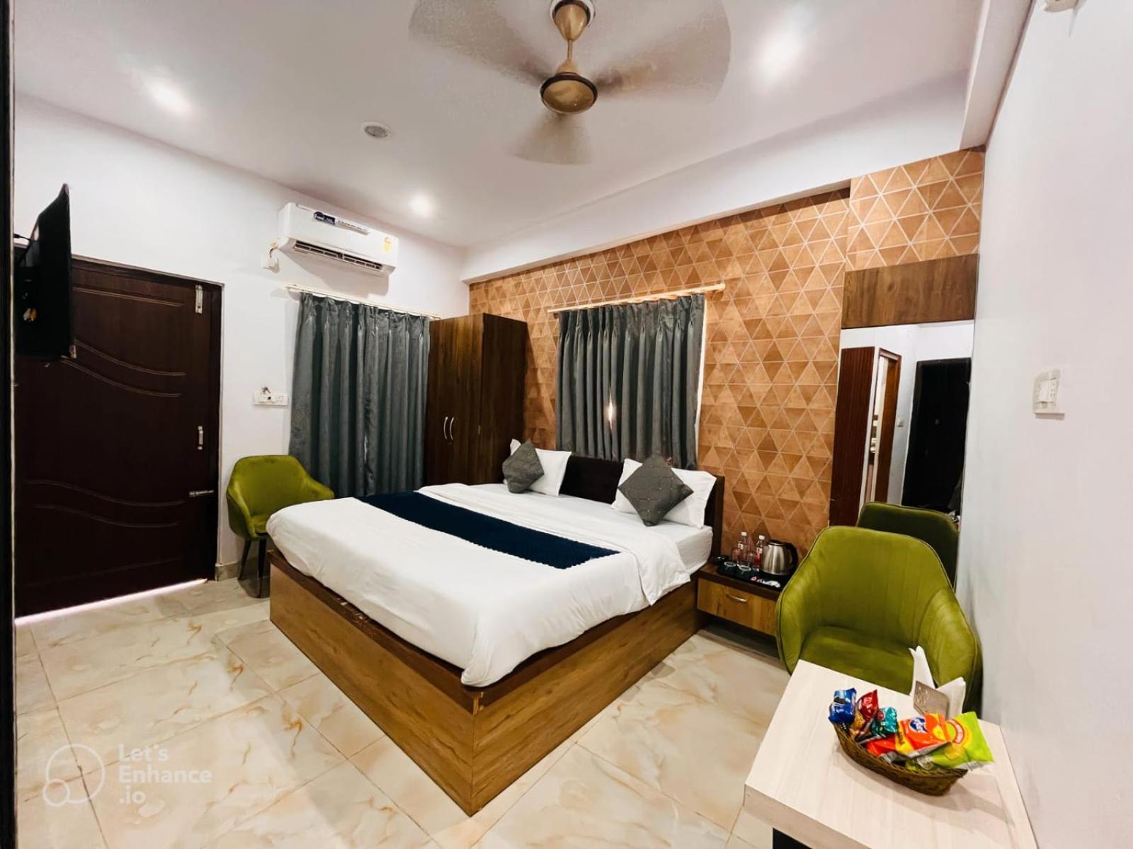 Hotel Vinayak Plaza Varanasi Ngoại thất bức ảnh