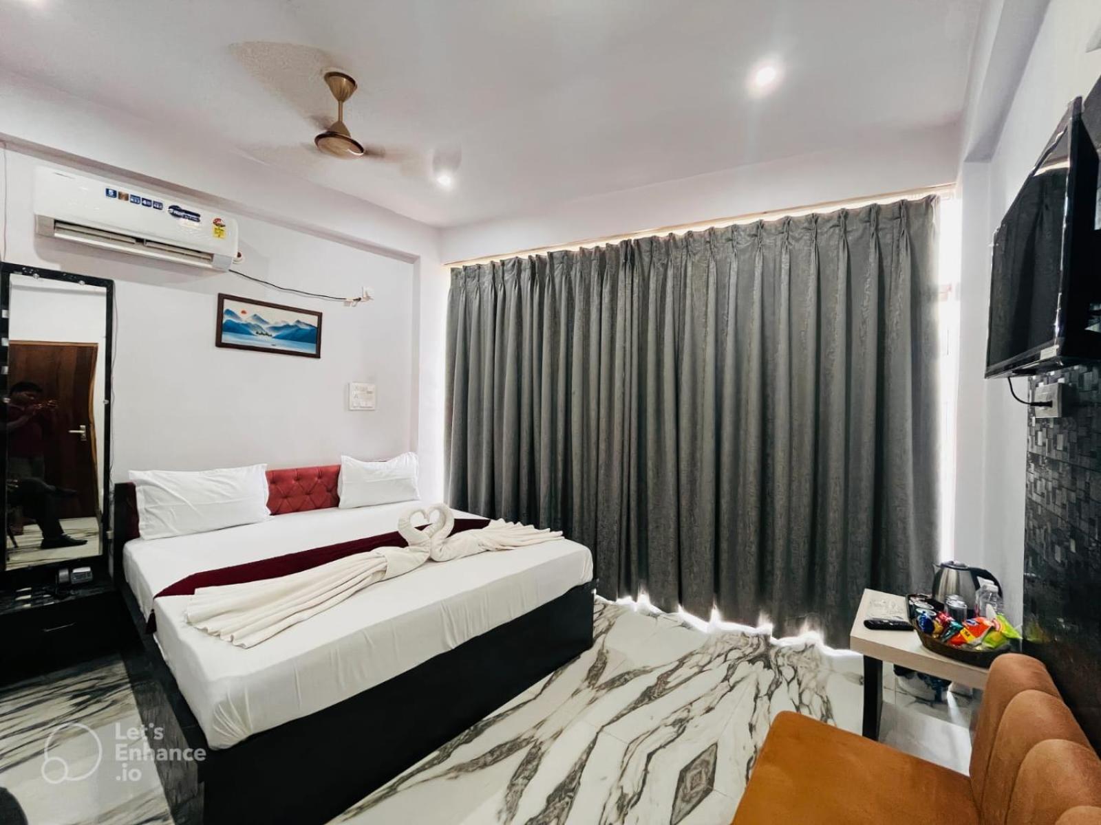 Hotel Vinayak Plaza Varanasi Ngoại thất bức ảnh